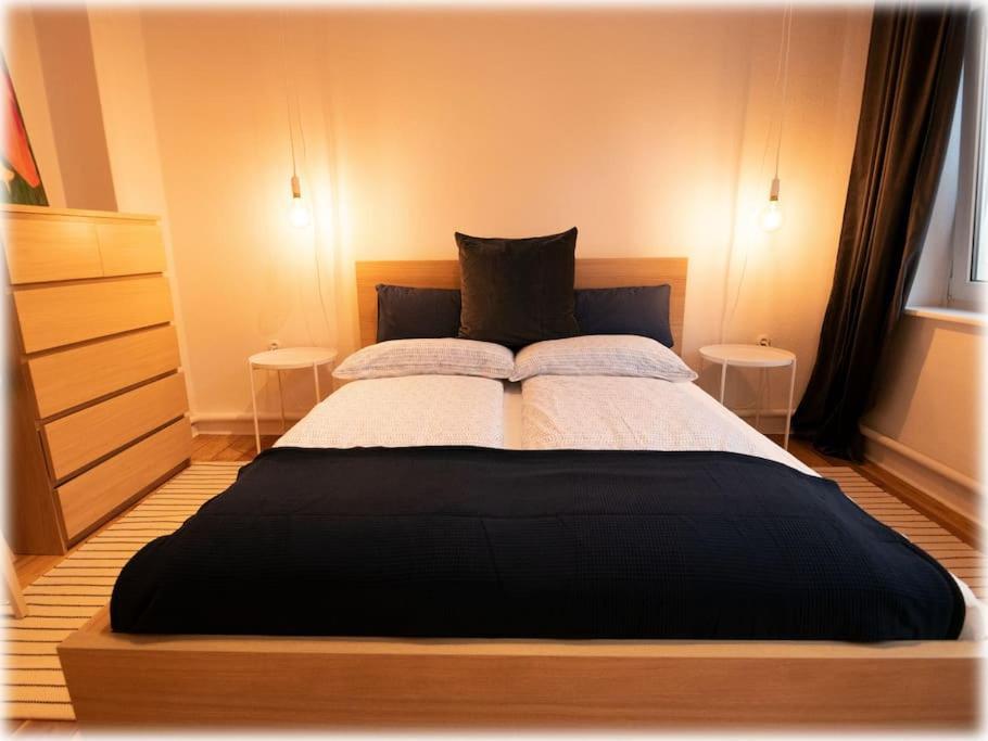 Gemuetlich - 2 Zimmer-Altbau, 24H Check-In キール エクステリア 写真